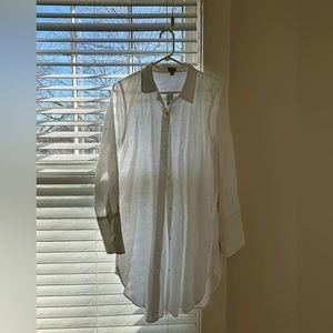 NWT Classic-fit beach shirt in linen-cotton blend button down. White, Size L.